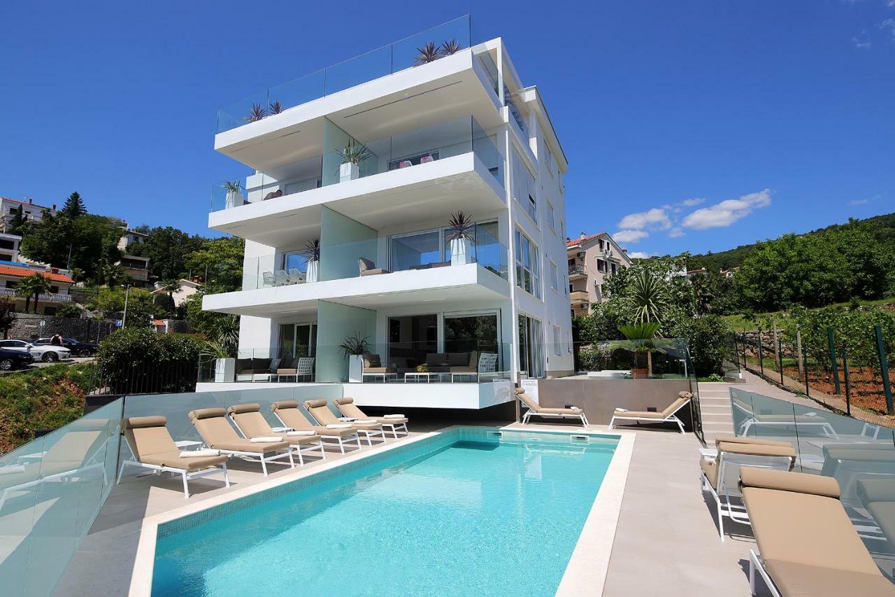 Stylish Apartment 100 M From The Beach Opatija Exteriér fotografie